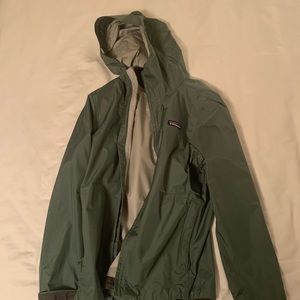 Nwot Patagonia rain jacket